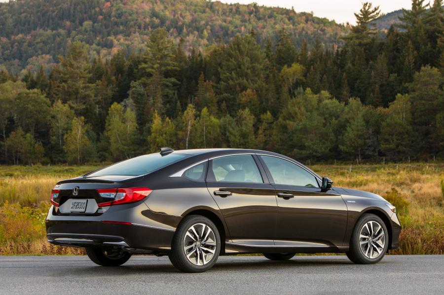  Honda Accord Touring Hybrid 2017 года  (NA) (фото 13 из 170)